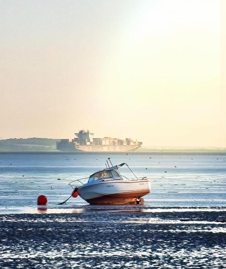 Seafront Suites - Close To Beach, Train Station & Southend Airport Σάουθεντ-ον-Ση Εξωτερικό φωτογραφία